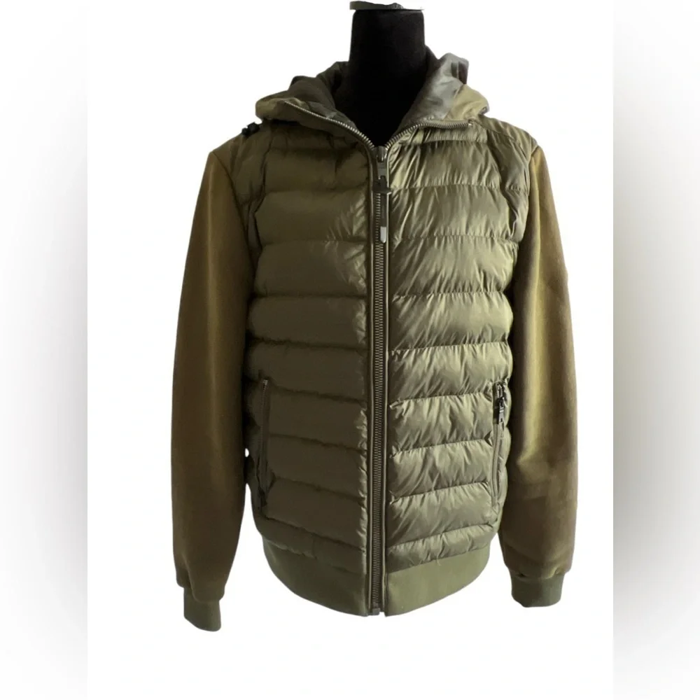 IZAC Men Zipped Vest With United Khaki Hood.